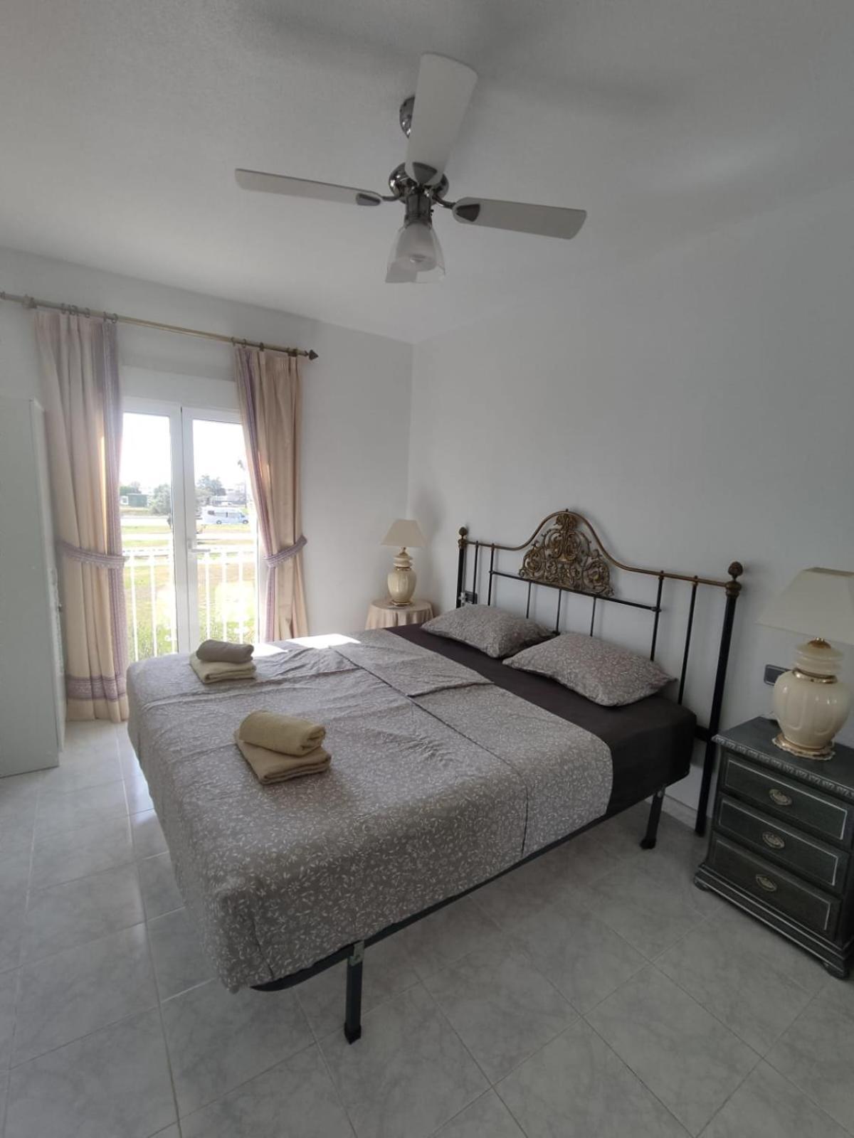 Schoenes Ruhiges Rooftop Apartment Mit Grosser Dachterrasse Torrevieja Kültér fotó